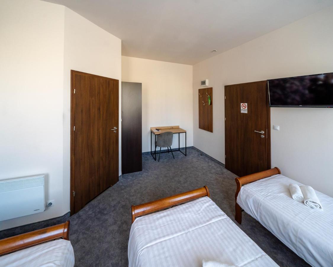 Kelman Inn Global Nowa Sol Exterior foto